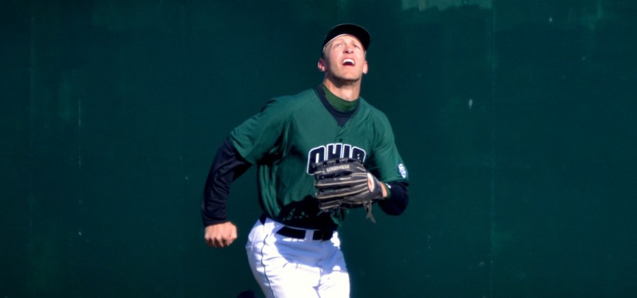 Ohio baseball outfielder about to catch a pop fly