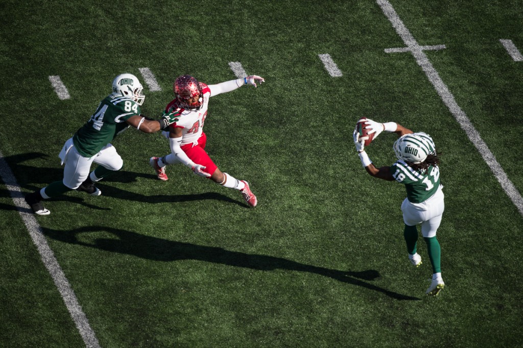 OU sophomore wide reciever Robbie Walker (#18) catches a pass from Derrius Vick during the homecoming game against rival Miami University on Saturday, Oct. 10,2015 at Peden Stadium in Athens, Ohio. The Bobcats defeated the Red Hawks 34-3. [WOUB Public Media]