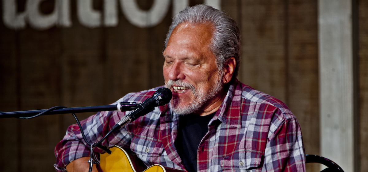 Vanessa Kaukonen Reflects On COVID-19, 20-Year Anniversary of 'Live From Fur Peace Ranch' - Vimarsana News