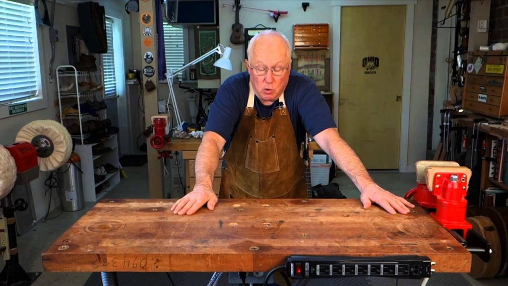 Dan Erlewine in one of his luthiery videos. (youtube.com)