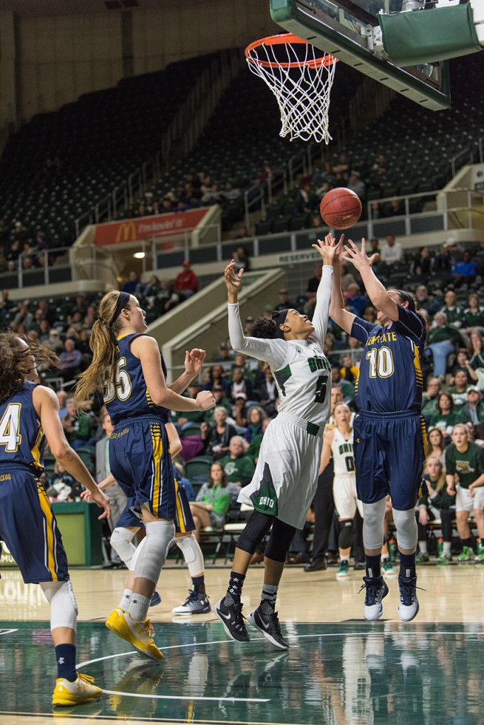 Quiera Lampkins battles for a rebound in Ohio University Vs Kent State on January 14, 2107 | Robert Green for WOUB