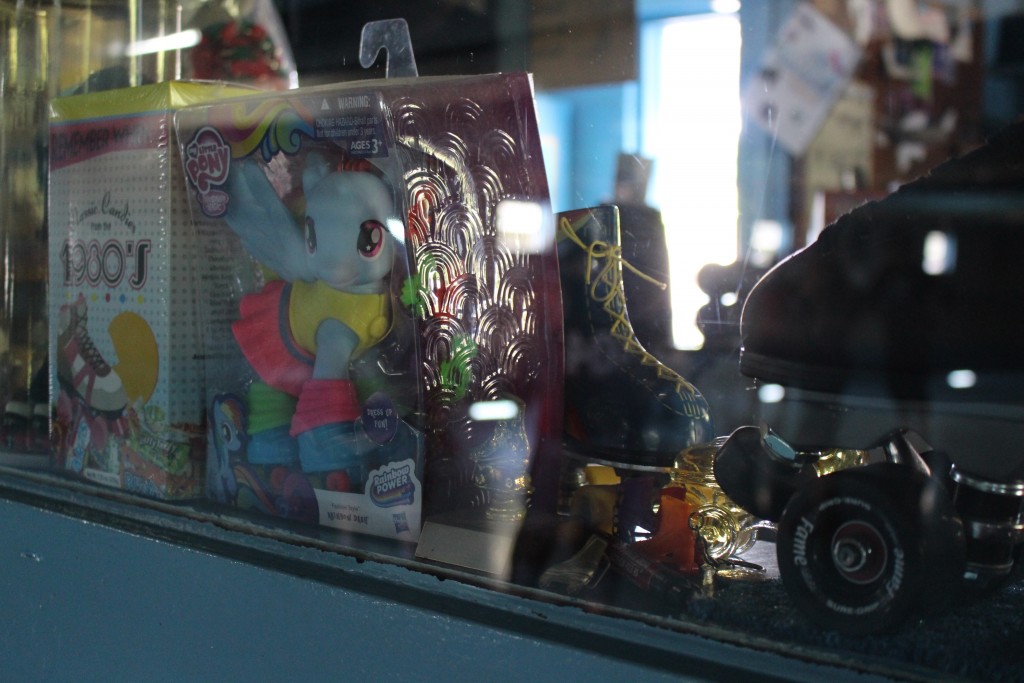 Knickknacks on display at Dow's Roller Arena. (WOUB/Emily Votaw) 