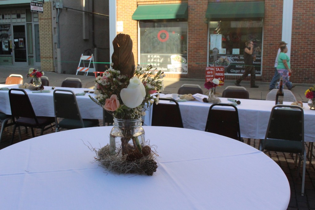 More artful table decorations at this year's Bounty on the Bricks. (WOUB/Emily Votaw) 