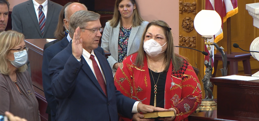 Rep. Bob Cupp (R-Lima) takes the oath as Speaker after his election to that office on July 30.