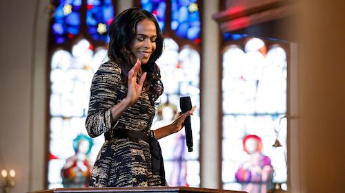 Host Michelle Williams and the American Pops Orchestra perform the classic gospel tune, "Joshua Fit the Battle of Jericho."