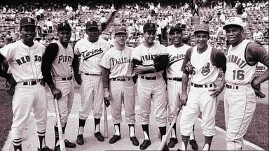 Roberto Clemente with other black major league all stars
