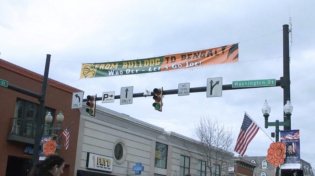 Banner hanging over Court Street