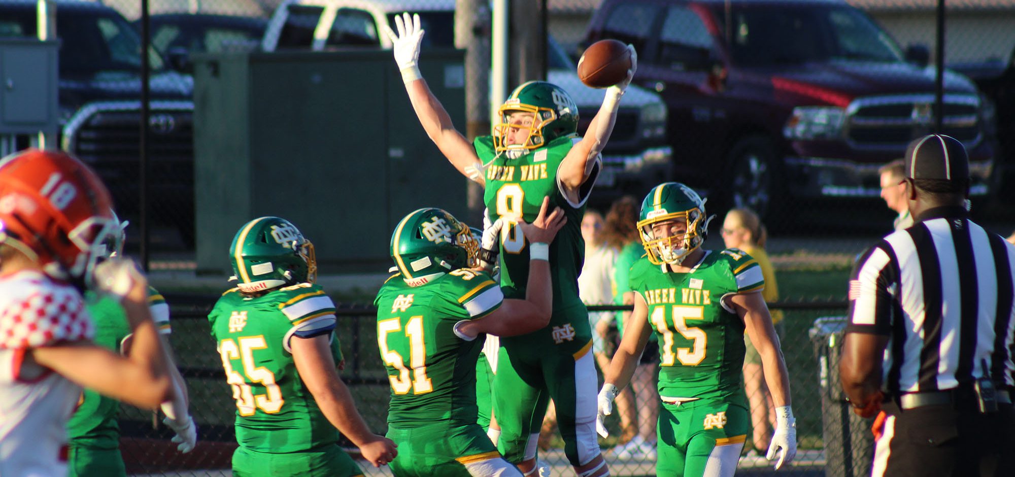 Newark Catholic routs Nelsonville-York in 45-0 pounding - Vimarsana News
