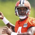 Cleveland Browns quarterback Deshaun Watson throws a pass during the team's training camp