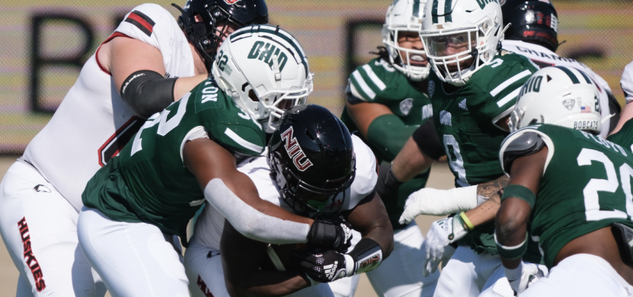 Ohio goes after the Northern Illinois running back