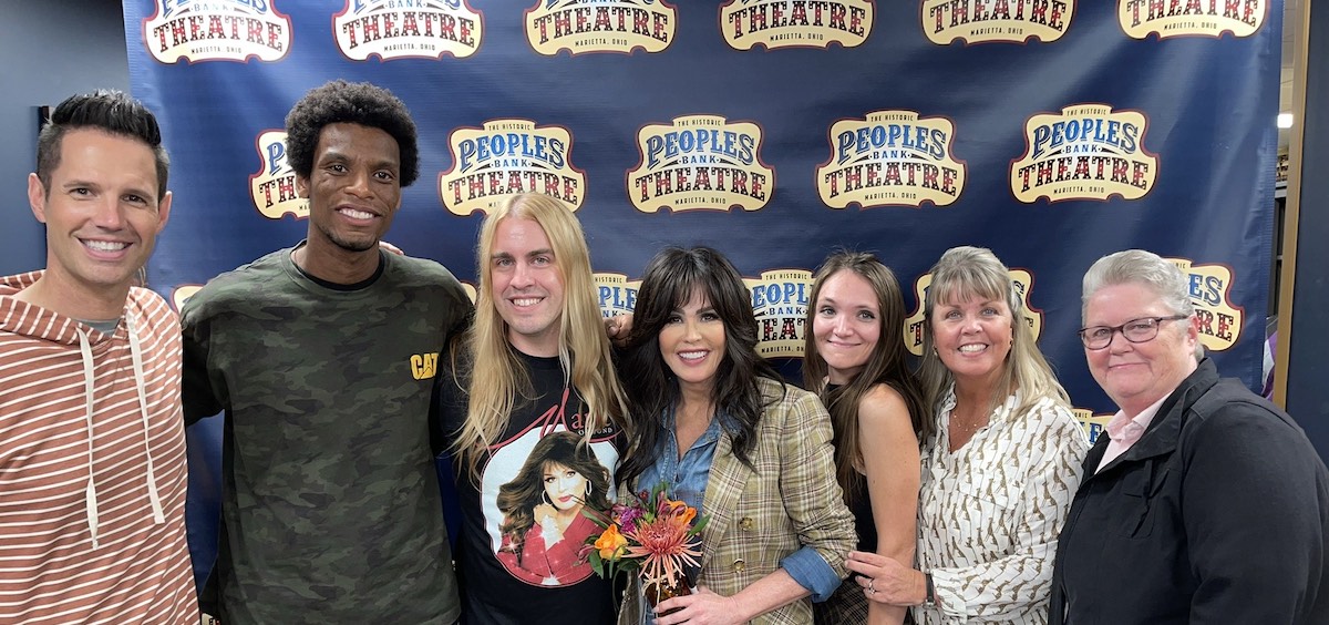 David Osmond, Isaiah Cunningham of Soopa Squad, WOUB's Ian Saint, Marie Osmond, WOUB's Emily Votaw, Ian's mother Mary, Ian's godmother Erin pose backstage at the Peoples' Bank Theatre in Marietta.