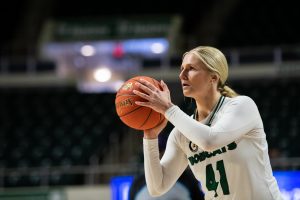 Cassidy Lafler shoots the ball during the Bobcats game against Central Michigan