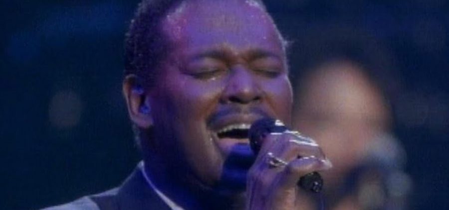 Luther Vandross singing on stage