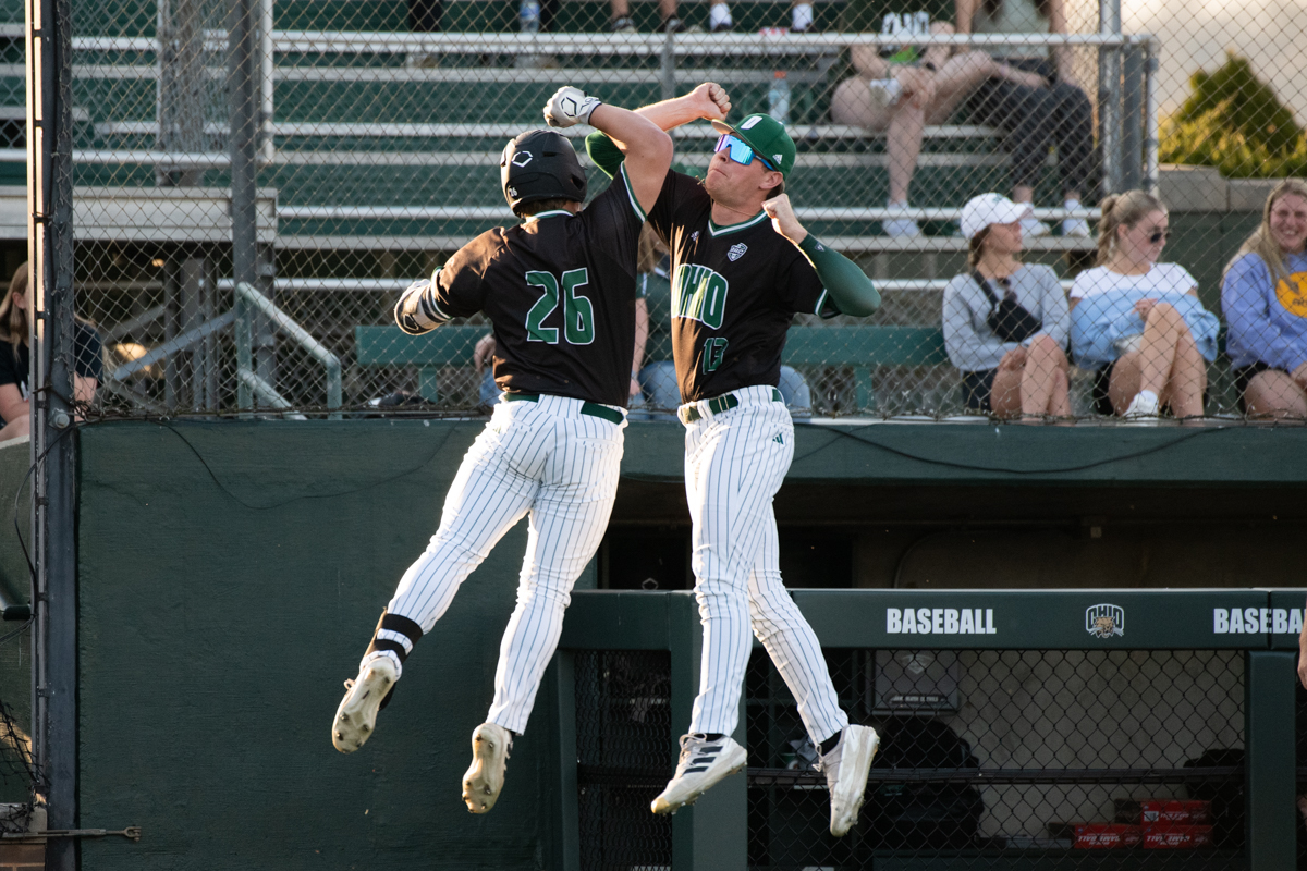 Ohio Baseball Opens Battle of the Bricks with 10-Run Comeback Victory,  Defeating Miami 13-10 - Ohio University