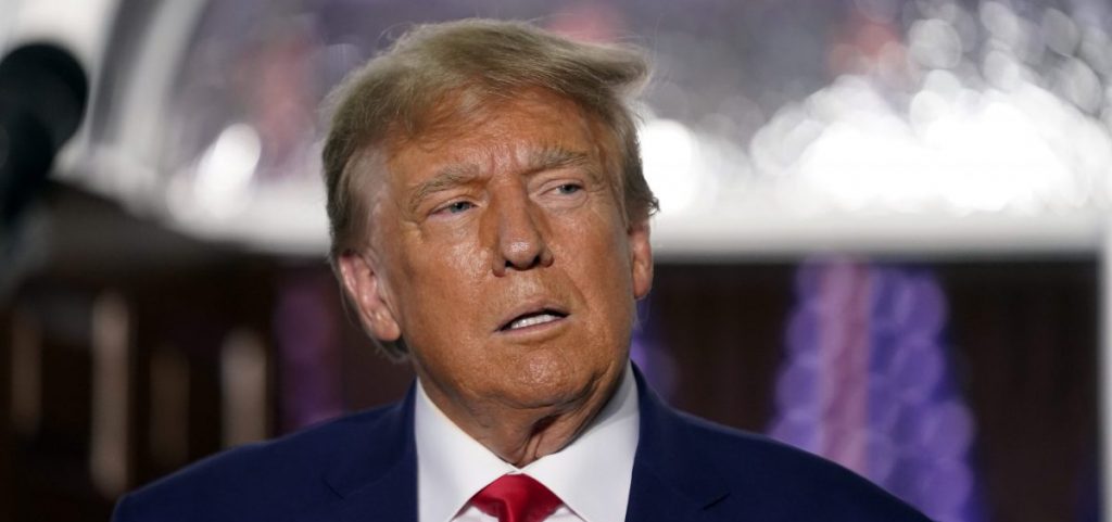 Trump classified documents trial to begin May 2024 - WOUB