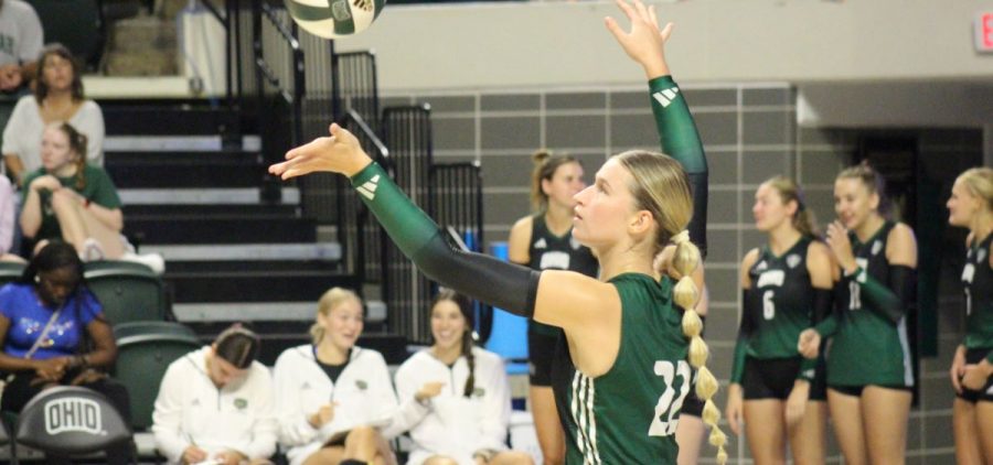 Chariti Winzeler serves the ball for Ohio against William and Mary