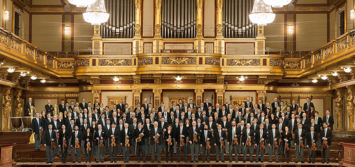 Wiener Philharmonikerc group shot.