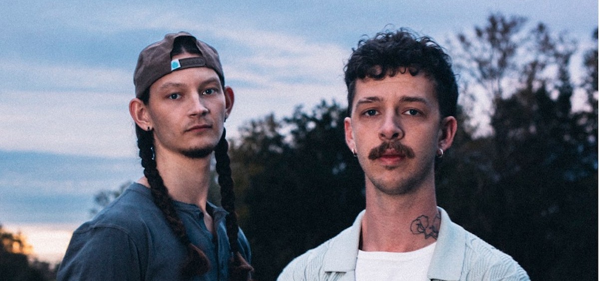 A press image of Wes and Ocie Crowe.
