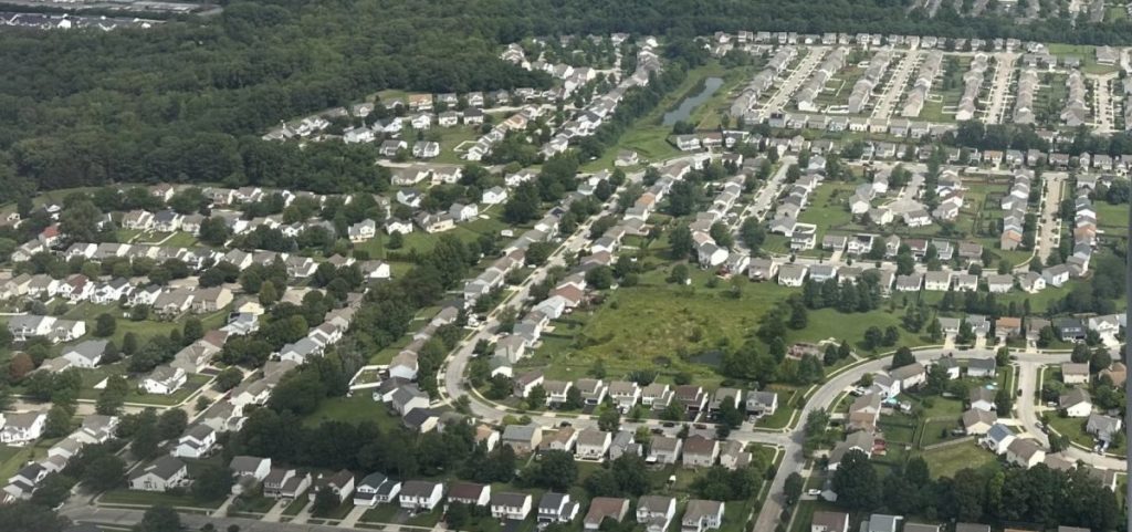 Houses in the eastern suburbs of Columbus as seen from an aircraft.