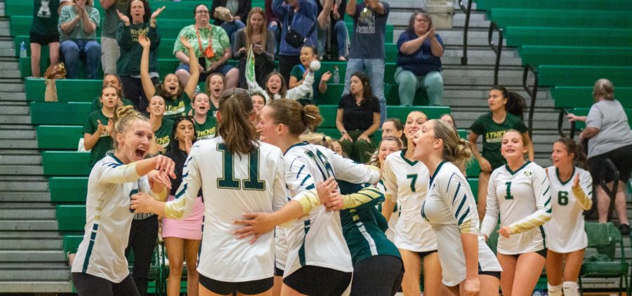 The Bulldogs celebrate a point