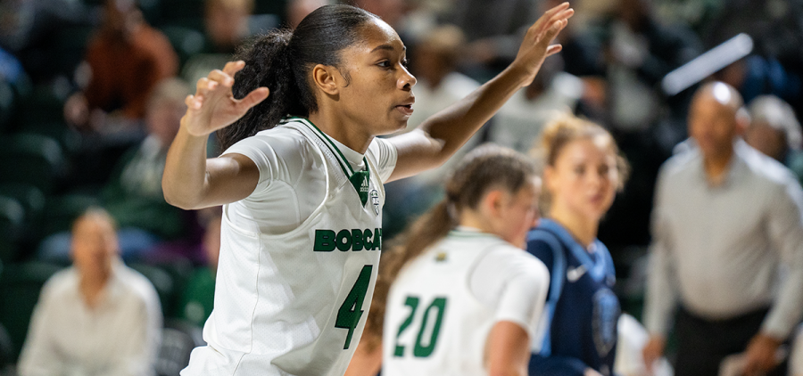 Ohio Women's Basketball guard Aliah McWhorter defending an inbounds pass.