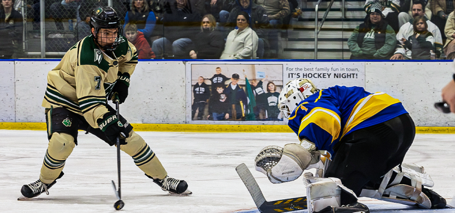 Ohio Hockey defenseman Drake Nabozny on a breakaway during the Bobcats game against Pitt.