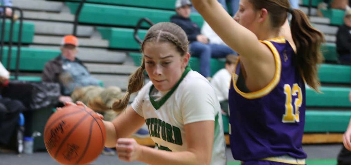 Brynnlee Pottmeyer drives the ball in the paint against Southern in Waterford, Ohio.
