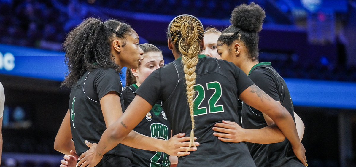 The Ohio Women's Basketball team huddling during their MAC Tournament loss against Miami.