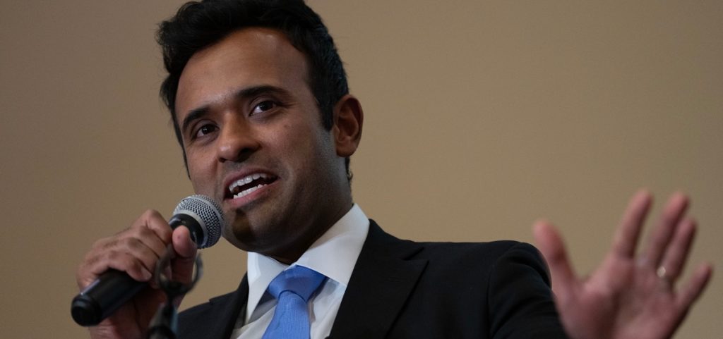 Republican Ohio gubernatorial candidate Vivek Ramaswamy speaks with a microphone.