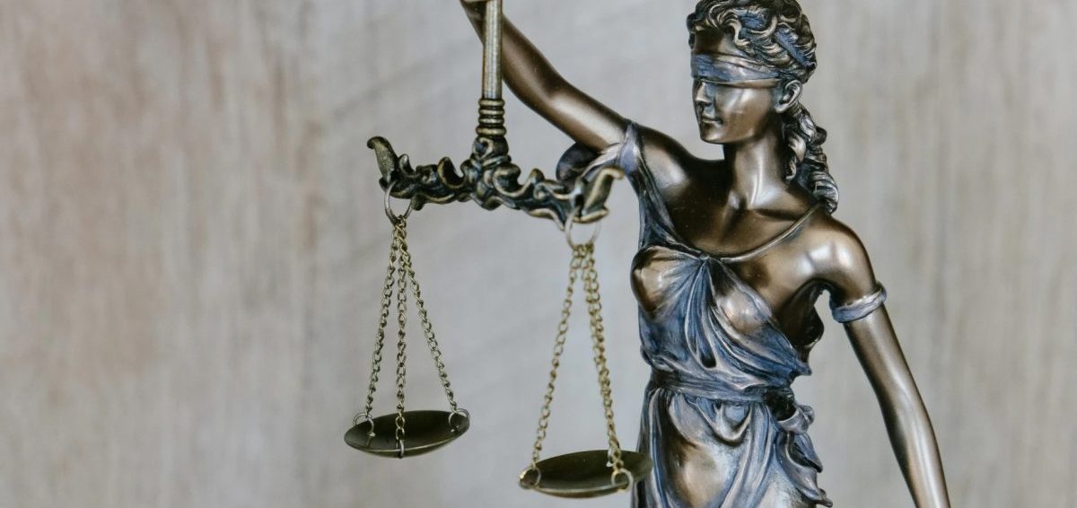 A lady justice statue