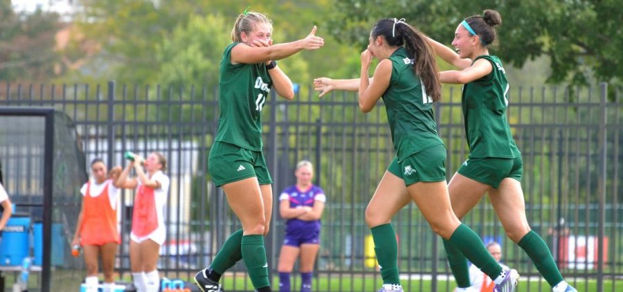 Ohio Soccer celebrates after win against Mercyhurst